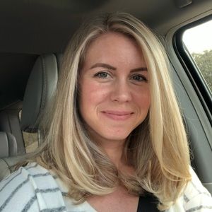 Meet your Posher, Alyssa